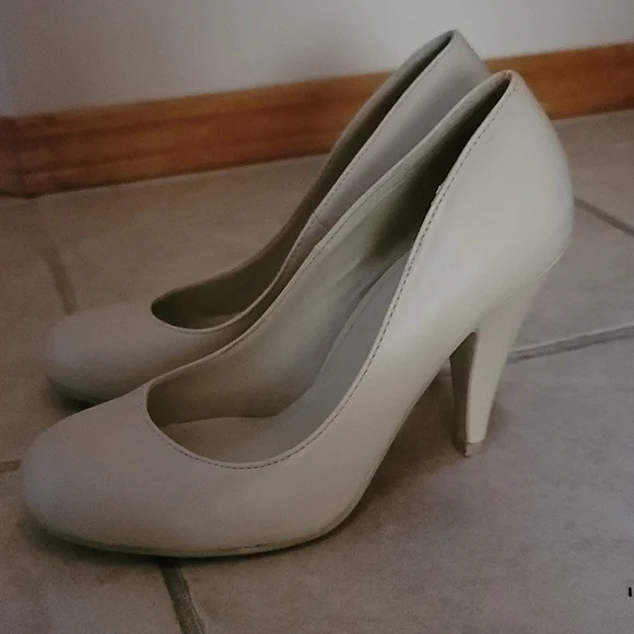 Call it Spring - Picture 2 of 6